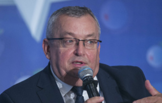 Andrzej  Adamczyk